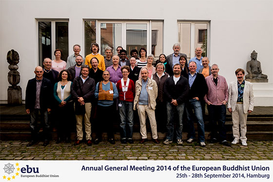 Gruppenbild von der Jahreshauptversammlung der Europäischen Buddhistischen Union 2014 im Buddhistischen Zentrum Hamburg. Gruppenbild von der Jahreshauptversammlung der Europäischen Buddhistischen Union 2014 im Buddhistischen Zentrum Hamburg.